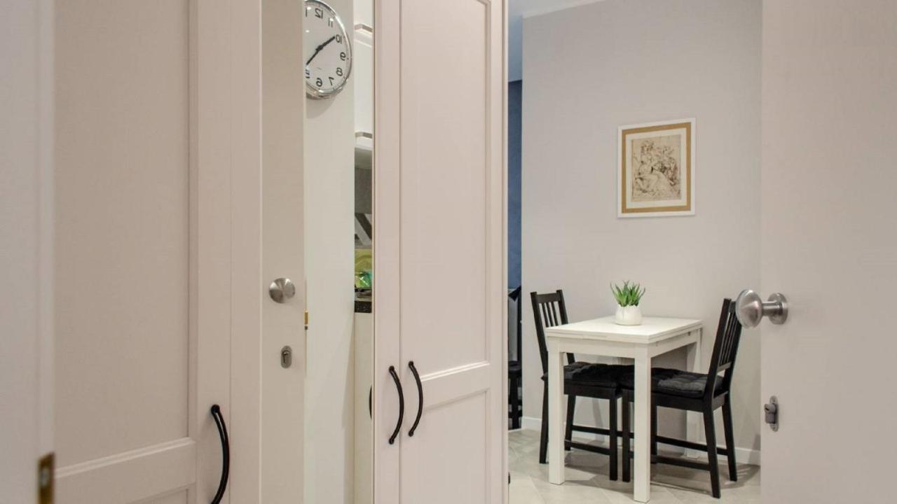 Interno 1 Ciampino Roma Luxury Apartment Con Balcone Luaran gambar