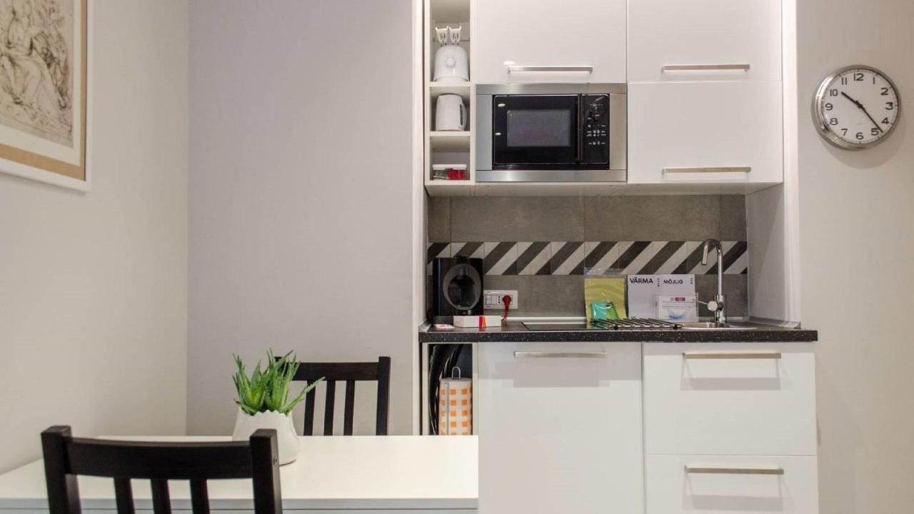 Interno 1 Ciampino Roma Luxury Apartment Con Balcone Luaran gambar