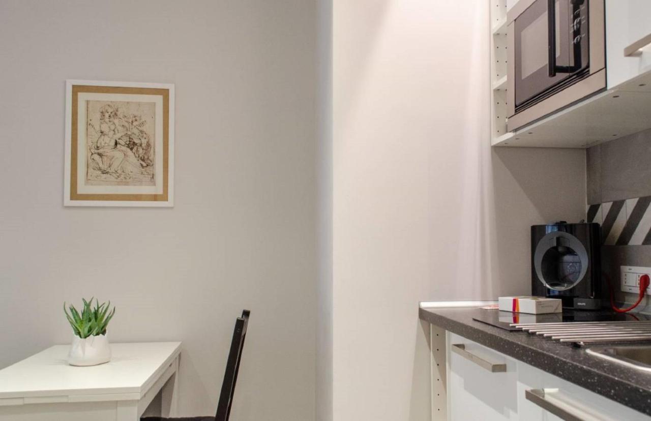 Interno 1 Ciampino Roma Luxury Apartment Con Balcone Luaran gambar