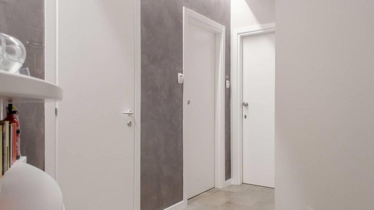 Interno 1 Ciampino Roma Luxury Apartment Con Balcone Luaran gambar