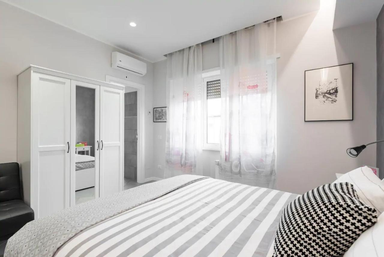 Interno 1 Ciampino Roma Luxury Apartment Con Balcone Luaran gambar