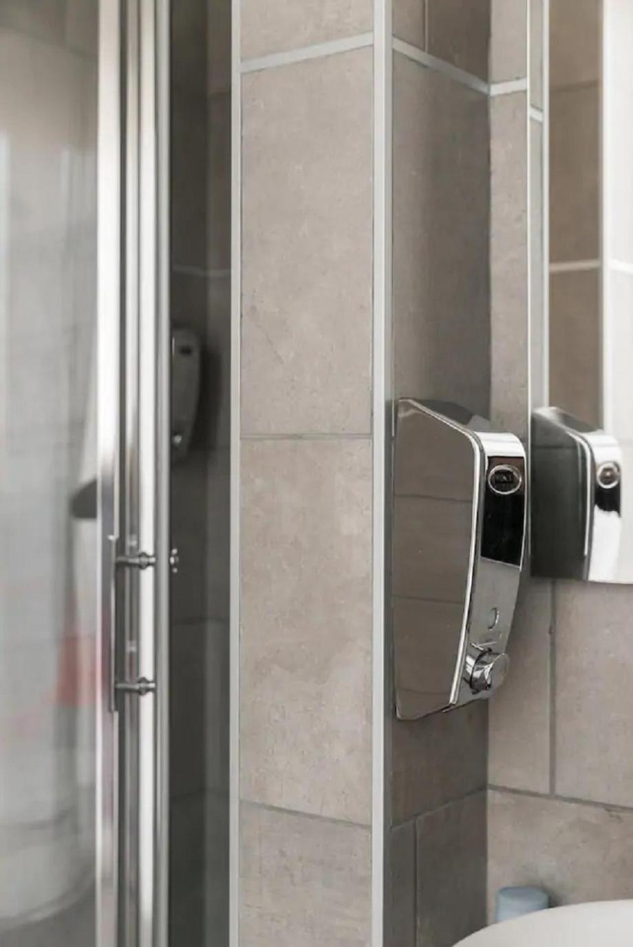 Interno 1 Ciampino Roma Luxury Apartment Con Balcone Bilik gambar