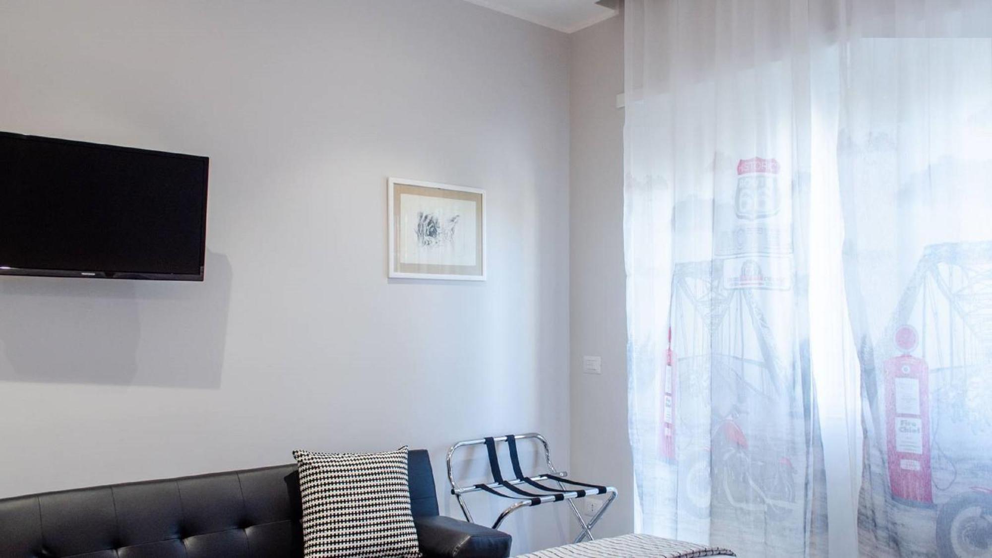 Interno 1 Ciampino Roma Luxury Apartment Con Balcone Bilik gambar