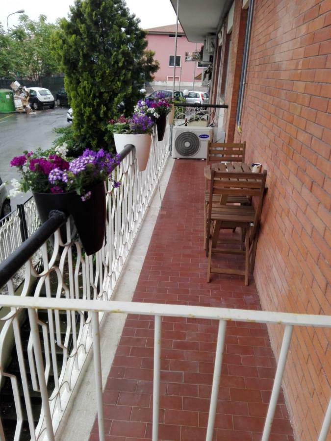 Interno 1 Ciampino Roma Luxury Apartment Con Balcone Luaran gambar